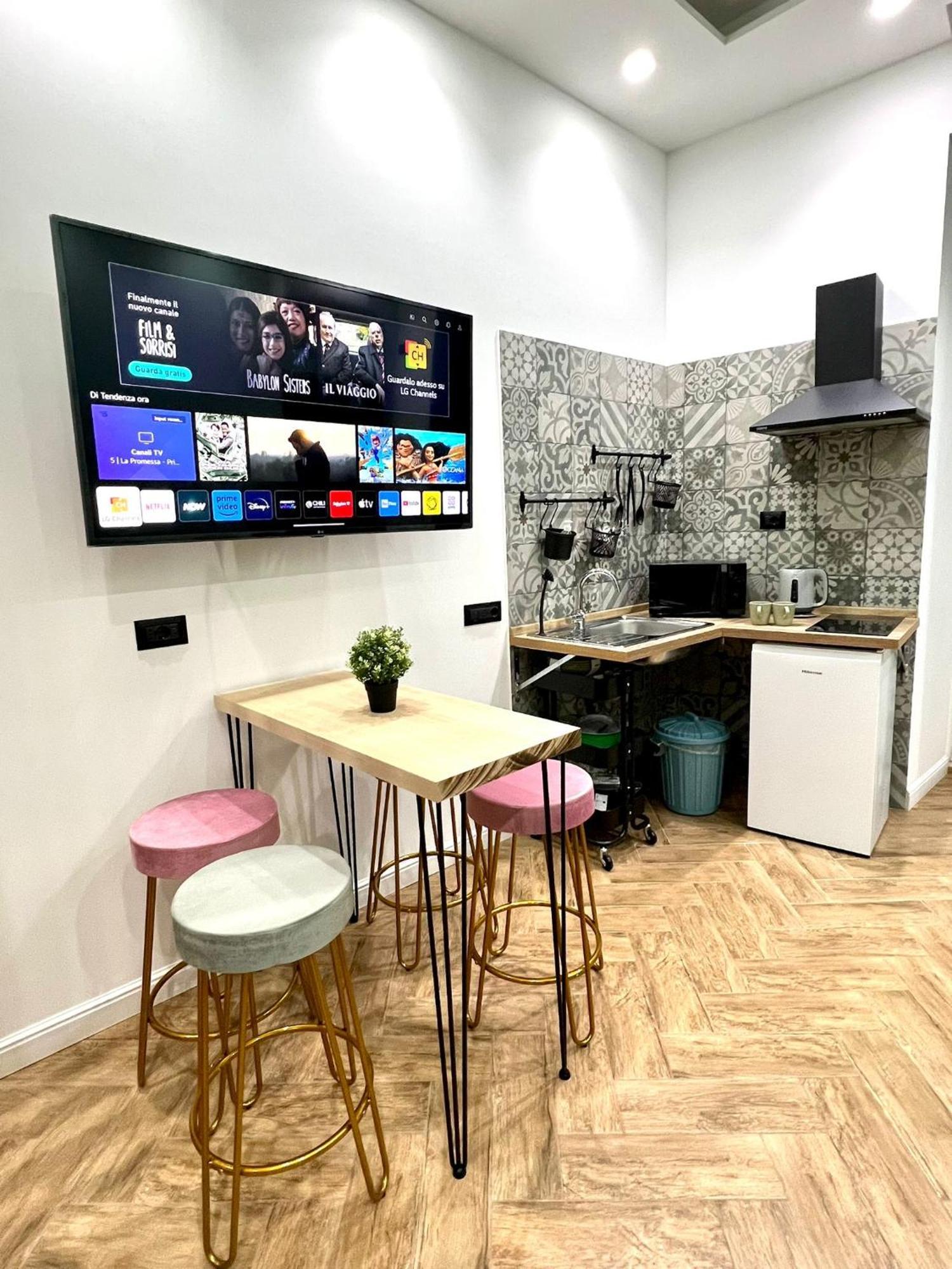 Loft In Borgo Apartment Наполи Екстериор снимка
