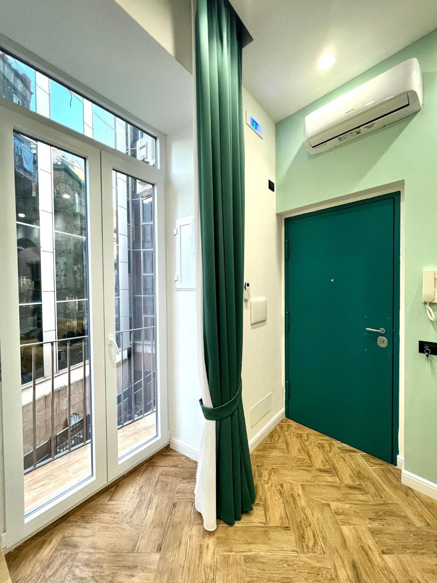 Loft In Borgo Apartment Наполи Екстериор снимка
